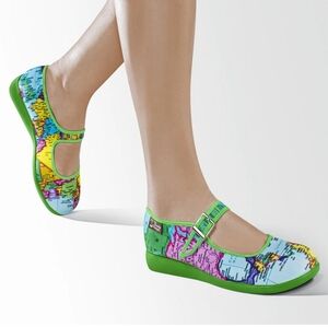 Hot Chocolate Colorful World Map Print Women's Mary Jane Shoes Sz 6/6.5 US